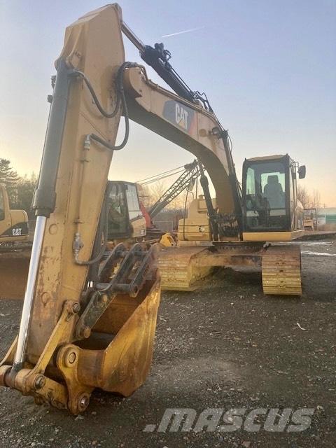 CAT 320 D Paletli ekskavatörler