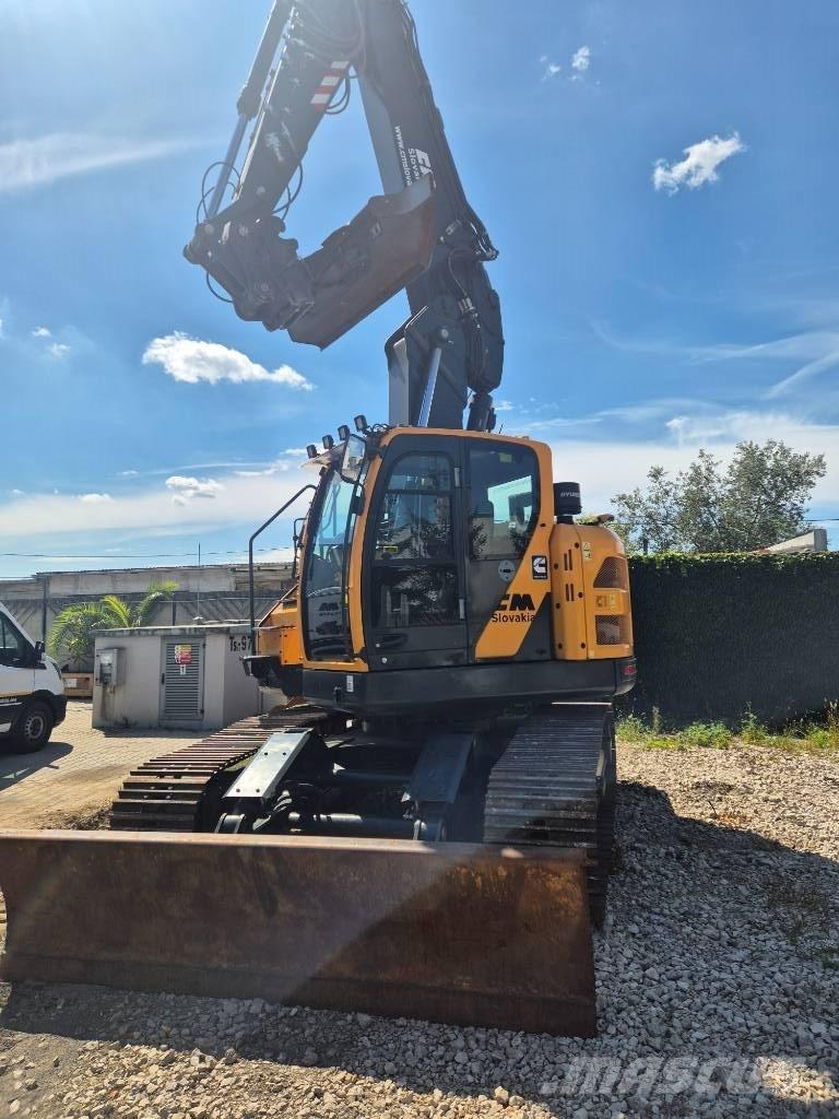 Hyundai HX 235 ALCR Paletli ekskavatörler