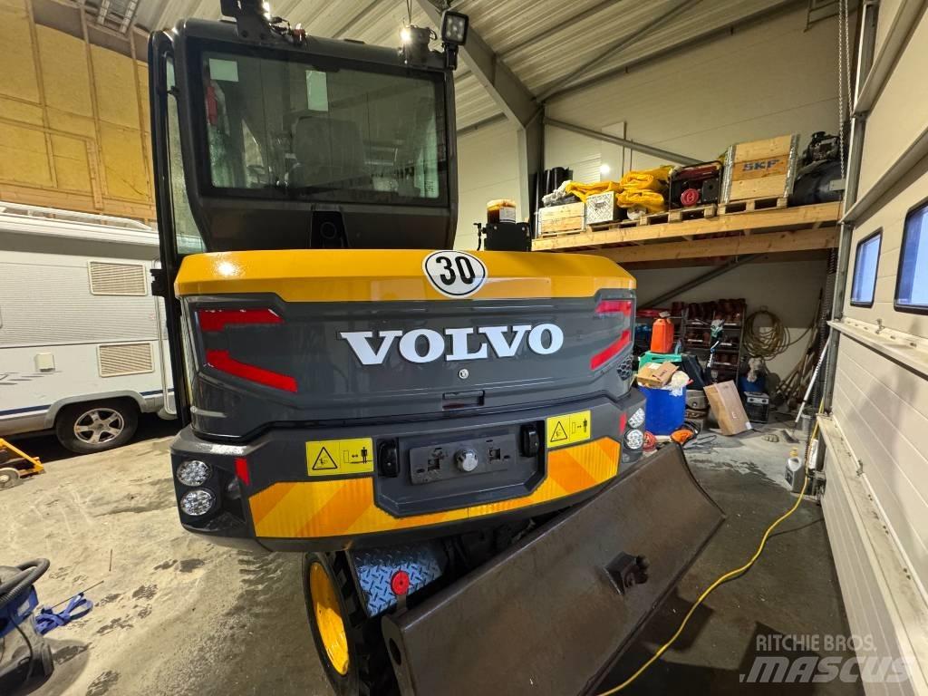 Volvo EW 60 Lastik tekerli ekskavatörler
