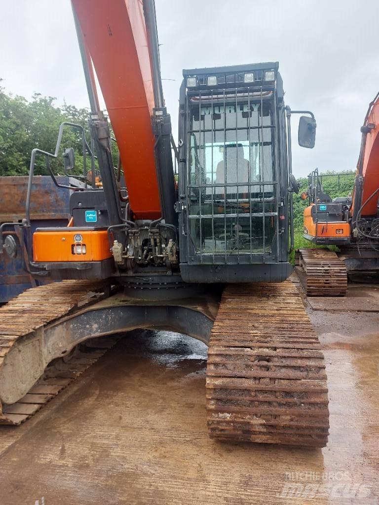 Doosan DX 225 LC-5 Paletli ekskavatörler