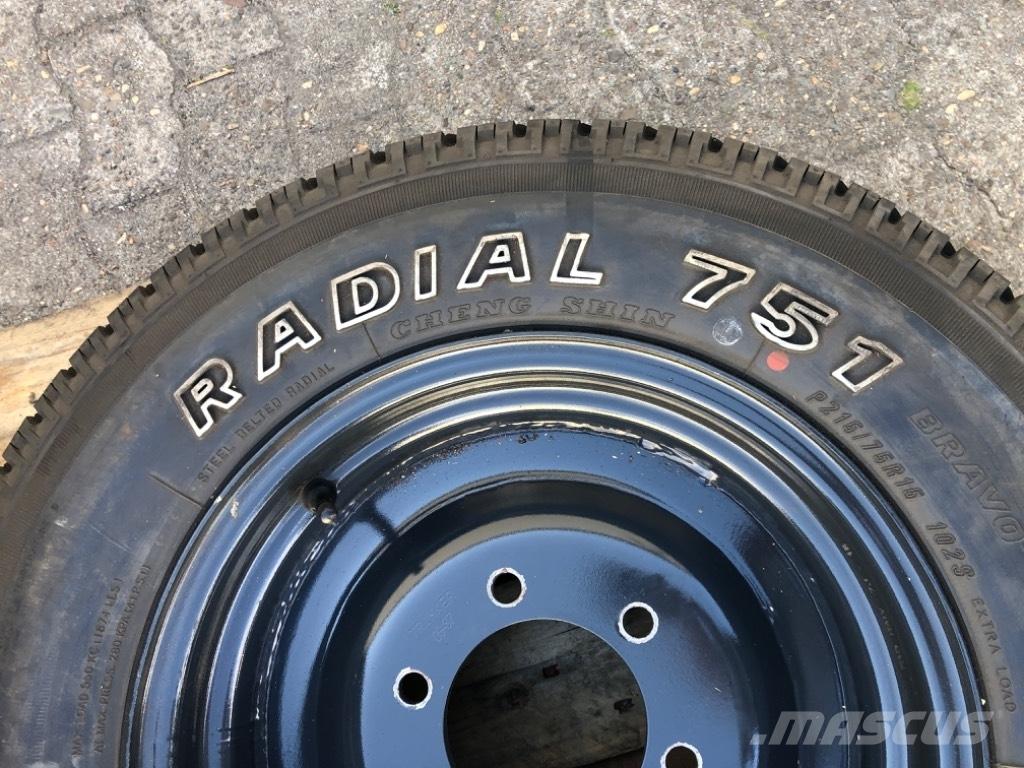  Radial 751 Traktörler