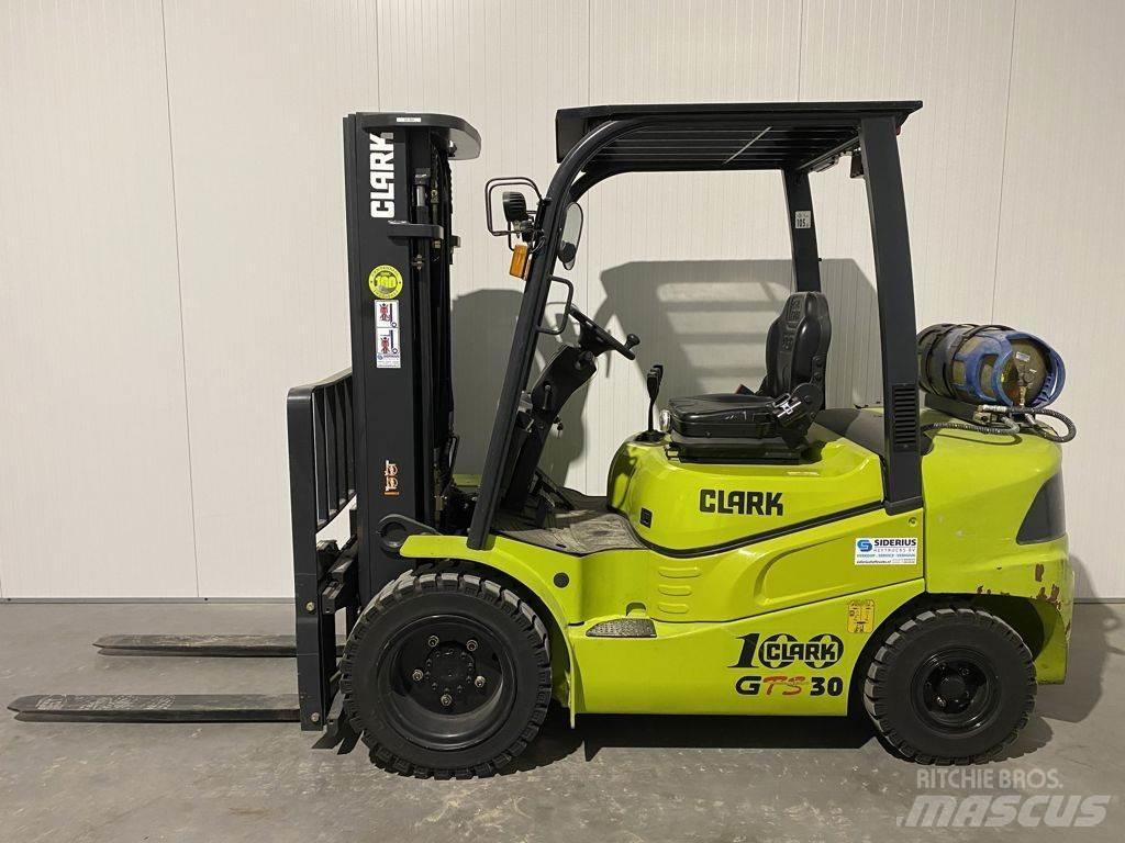 Clark GTS30 LPG'li forkliftler