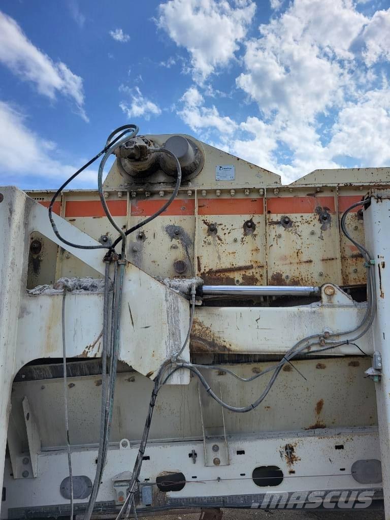 Metso LT 300 GPB Gezer kırıcılar