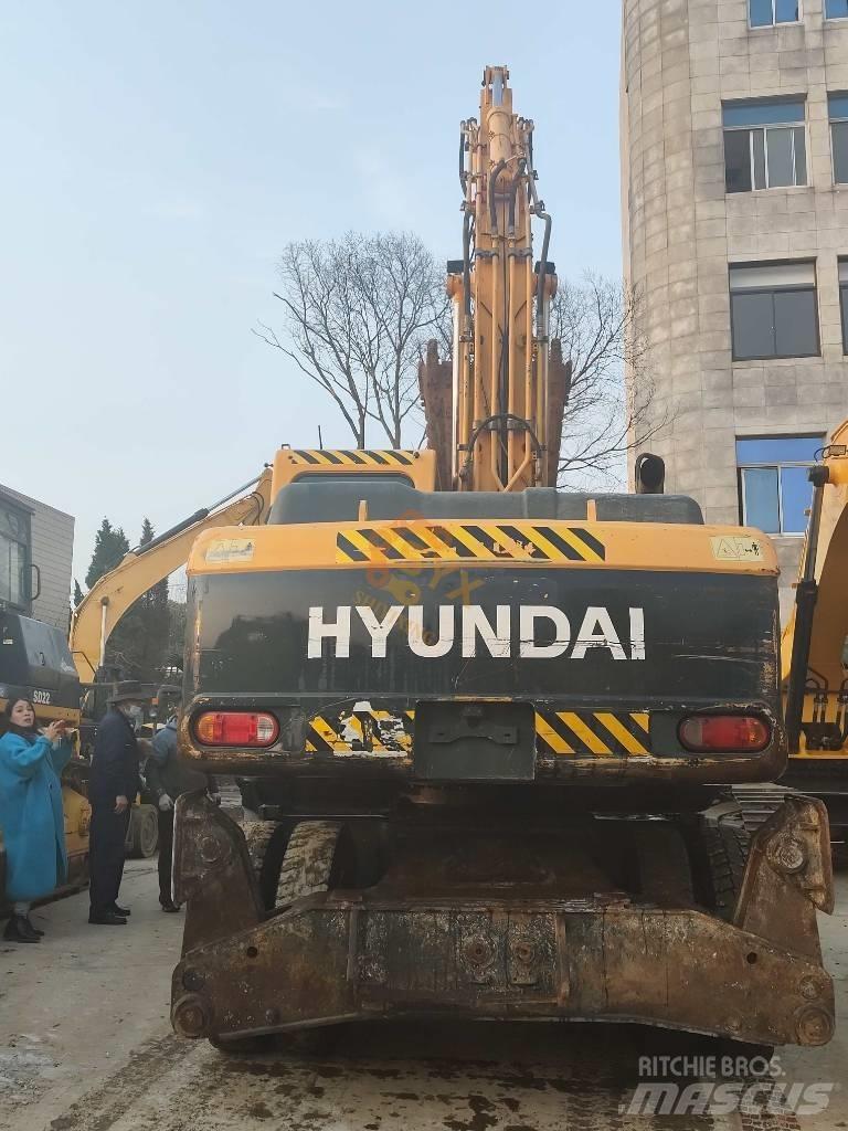 Hyundai 210W-9 Lastik tekerli ekskavatörler