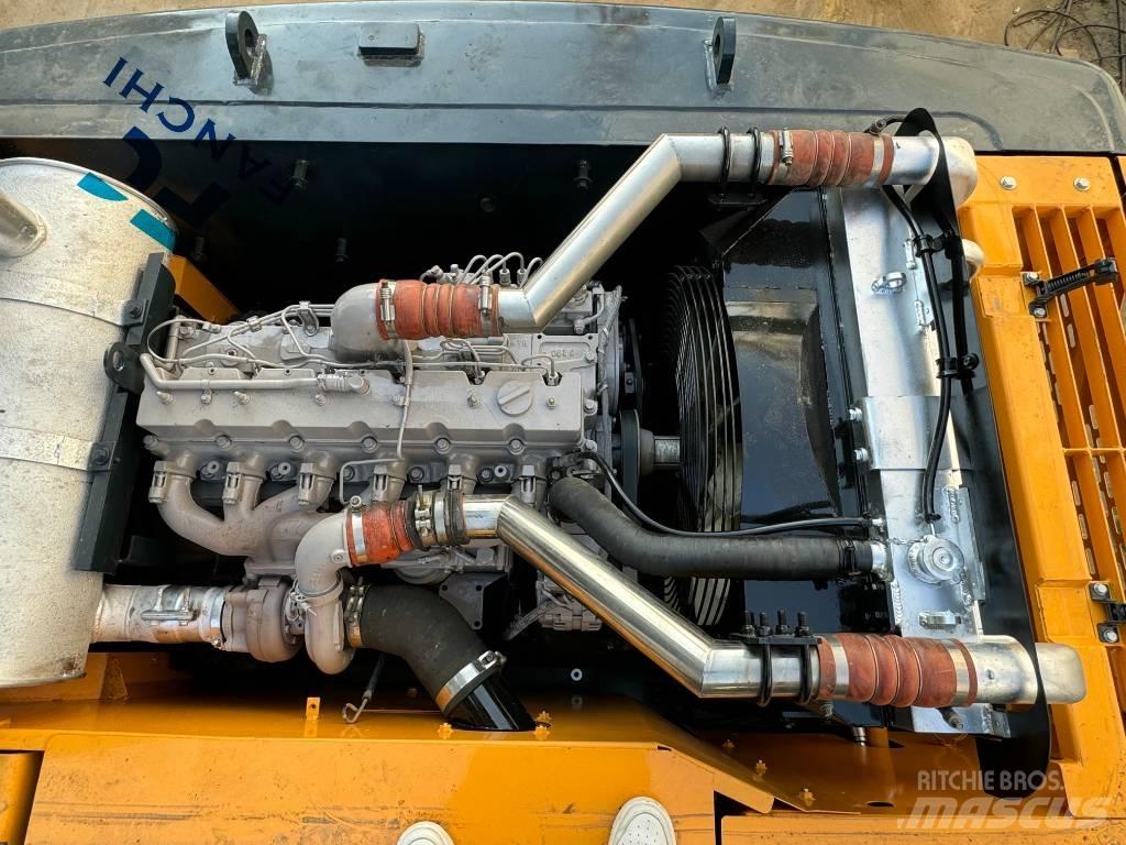 Hyundai 300LC-9S Paletli ekskavatörler