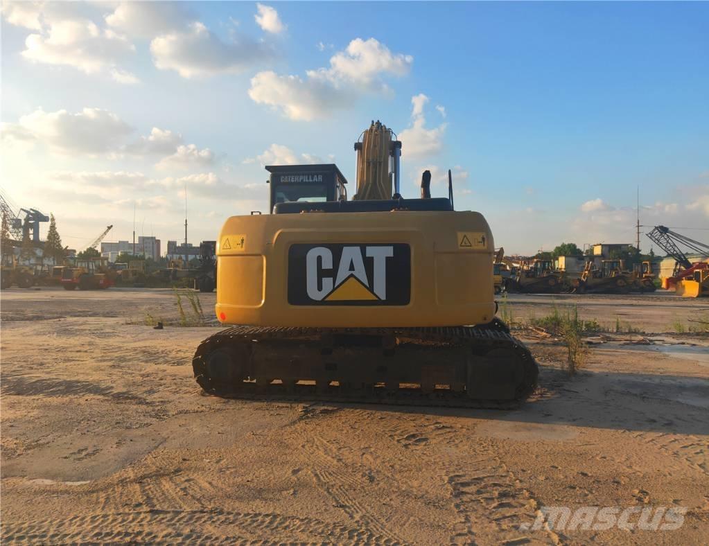 CAT 325 D L Paletli ekskavatörler