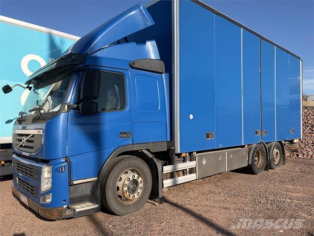 Volvo FM330 6x2 Kapali kasa kamyonlar