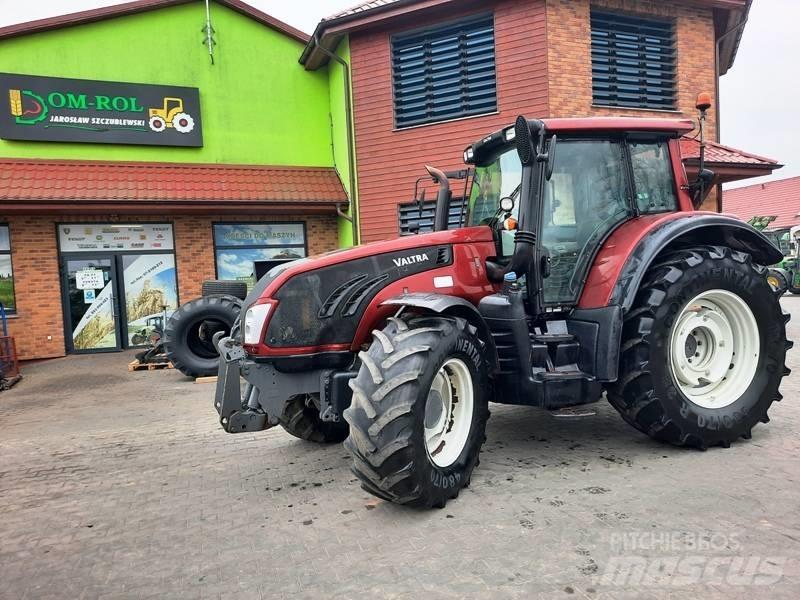 Valtra 163 Versu Traktörler