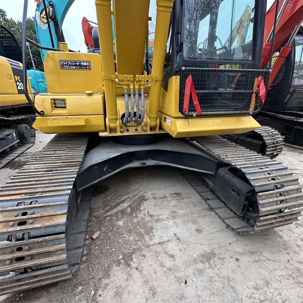 Komatsu PC 130-7 Paletli ekskavatörler
