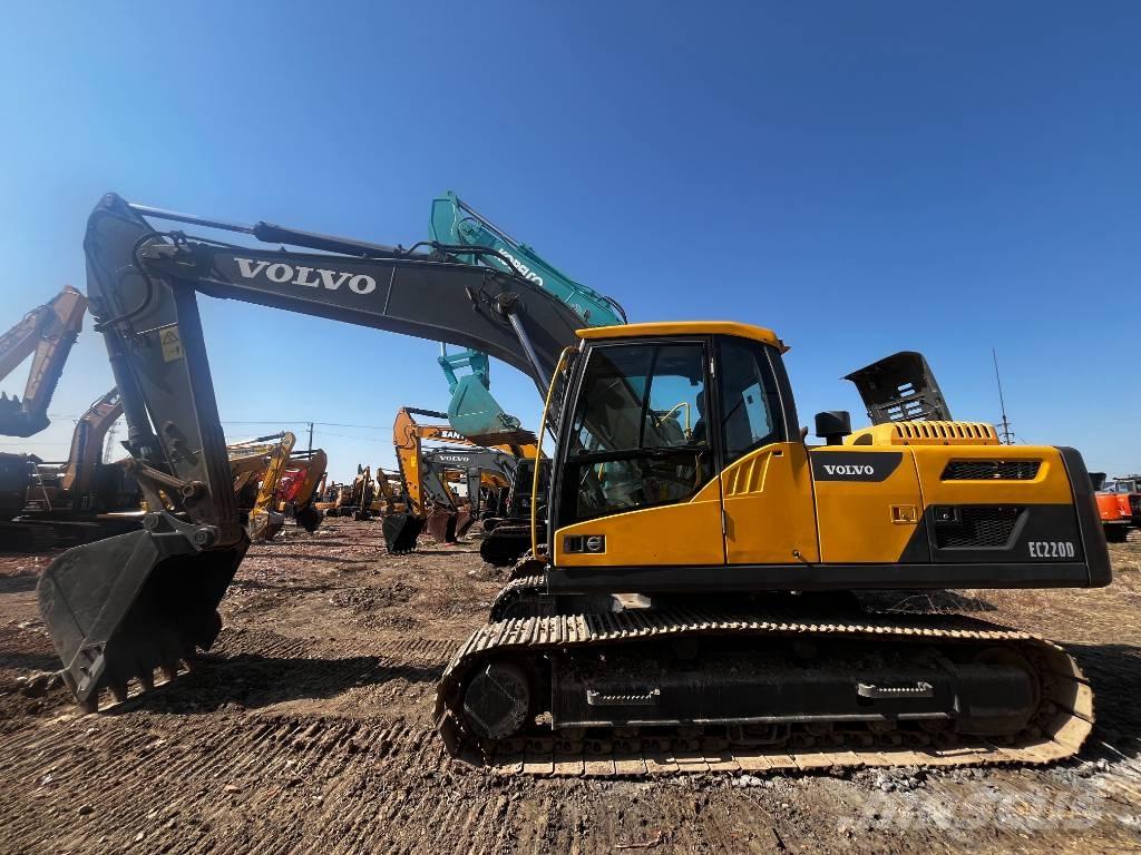 Volvo EC 220 D Paletli ekskavatörler