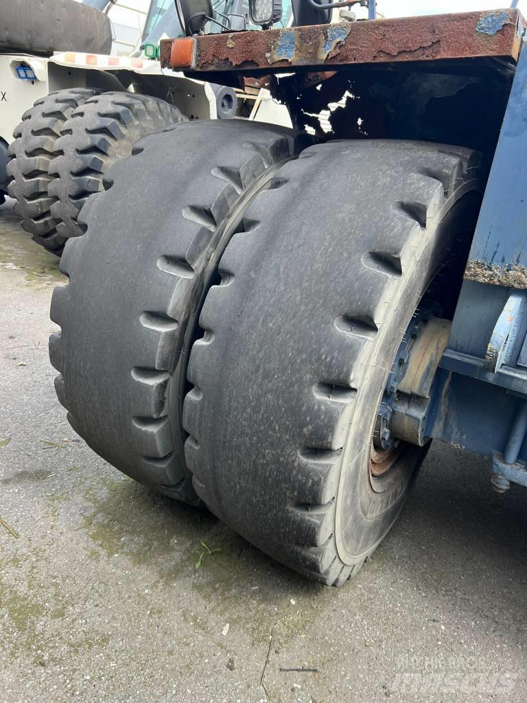 Terex TFC45 Konteyner istifleyiciler - reach stacker