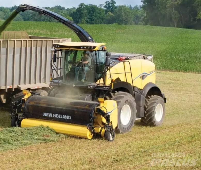 New Holland FR 550 Kendi yürür silaj makinalari