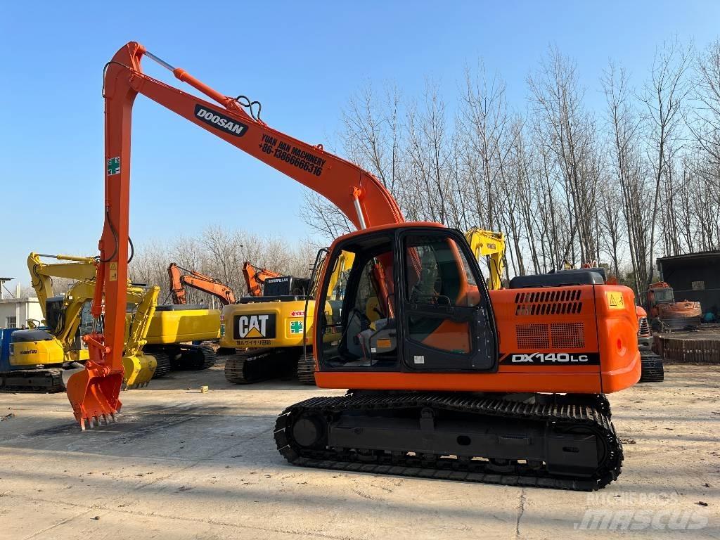 Doosan DX140 Mini ekskavatörler, 7 tona dek