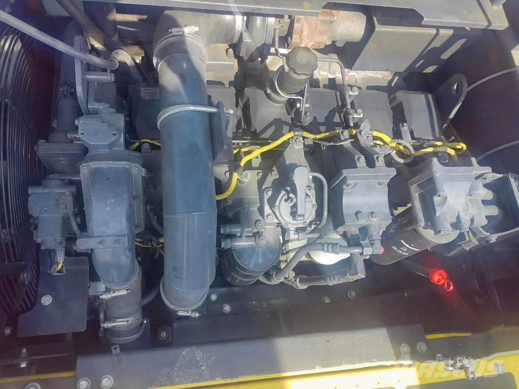 Komatsu PC450-8 Paletli ekskavatörler