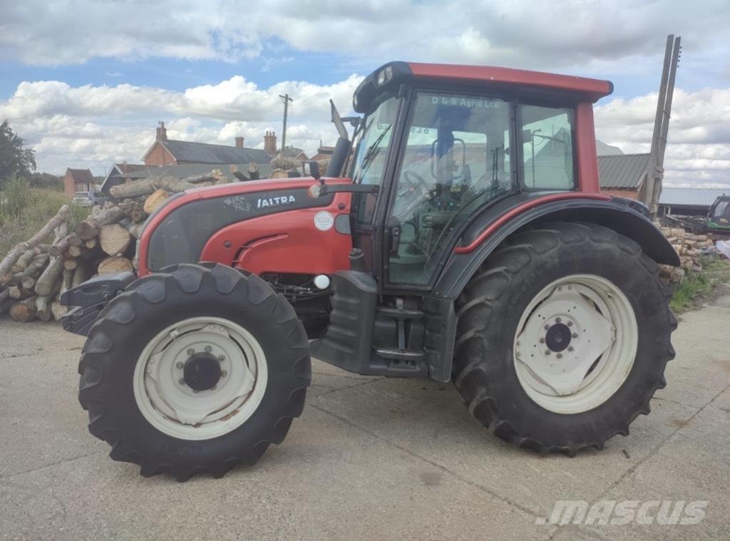 Valtra N 101 Traktörler