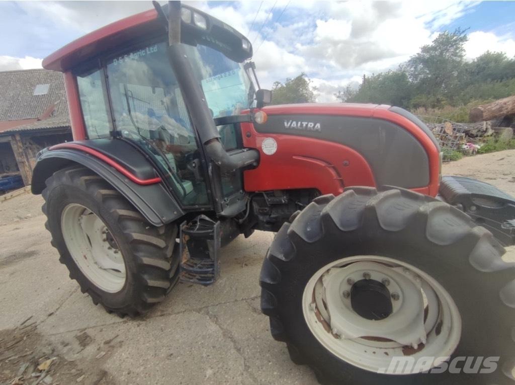Valtra N 101 Traktörler