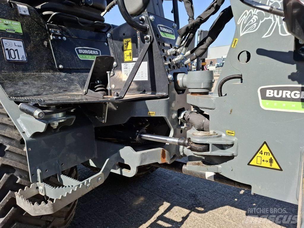 GiANT G2500 Ön yükleyici ve kazicilar