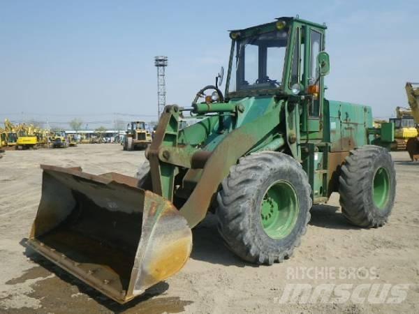 Komatsu 510 Tekerlekli yükleyiciler
