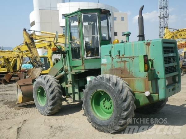 Komatsu 510 Tekerlekli yükleyiciler