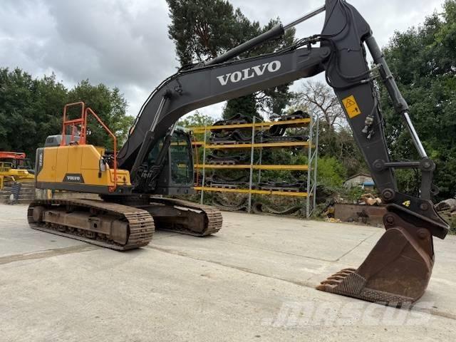 Volvo EC 220 Paletli ekskavatörler