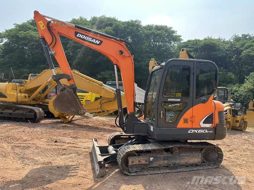 Doosan DX 60 Paletli ekskavatörler
