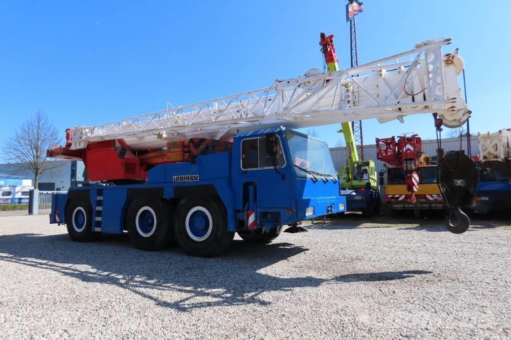 Liebherr LTM 1050-1 Yol-Arazi Tipi Vinçler (AT)