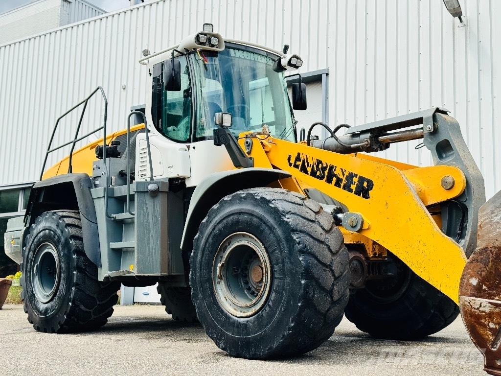 Liebherr L 566 Tekerlekli yükleyiciler