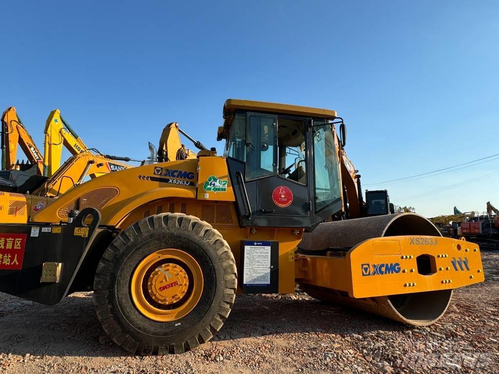 XCMG XS 263 J Tek tamburlu silindirler