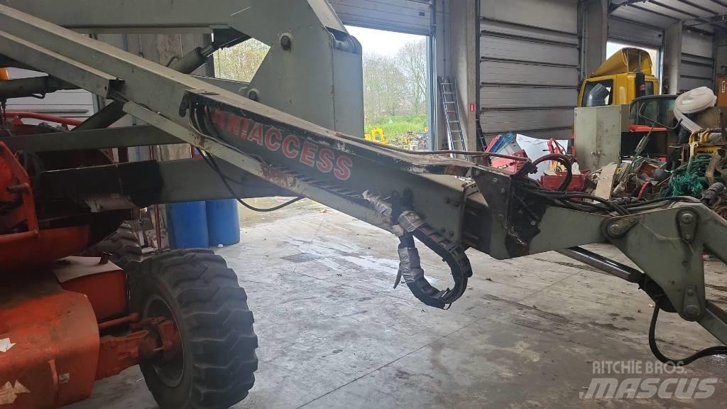 Manitou 165 ATJ Körüklü personel platformları