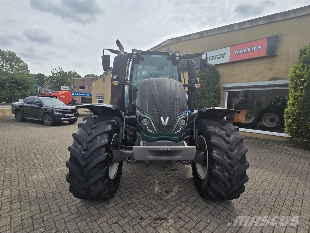 Valtra T 174 Traktörler