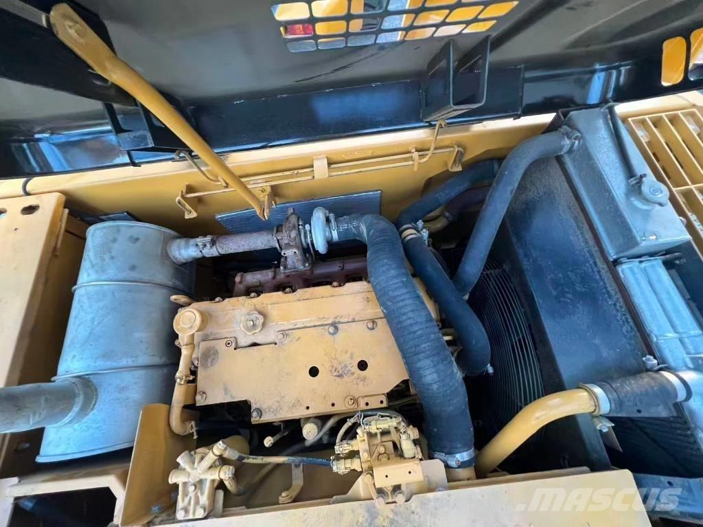 CAT 320 D Paletli ekskavatörler