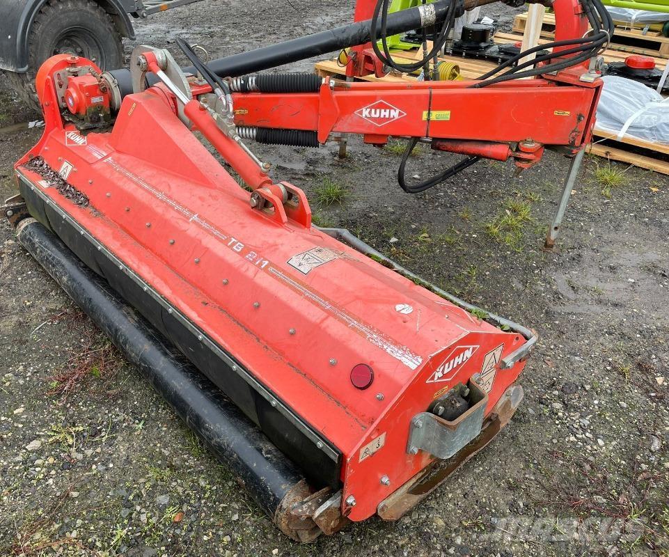 Kuhn TB 211 Diger yem biçme makinalari