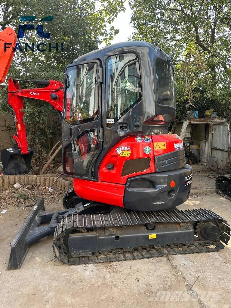 Kubota u35 Paletli ekskavatörler