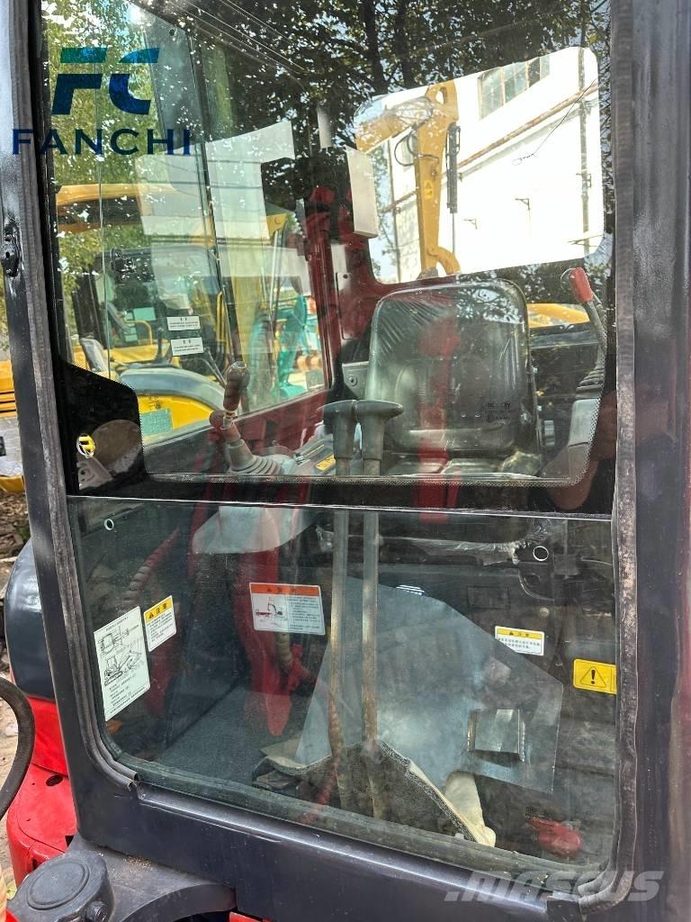 Kubota u35 Paletli ekskavatörler