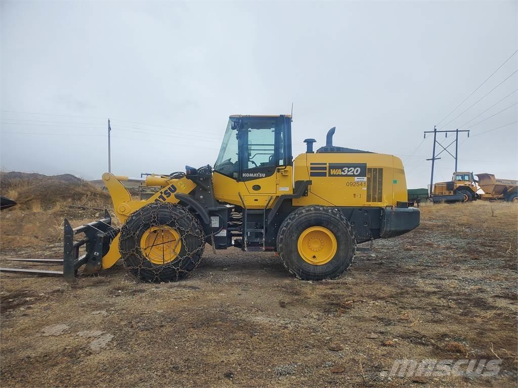 Komatsu WA320-8 Diger