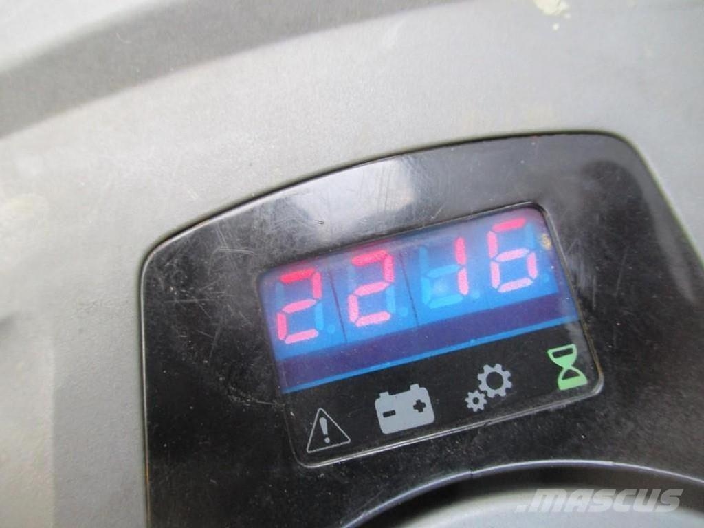 Toyota LPE200 Düsük seviye platformu