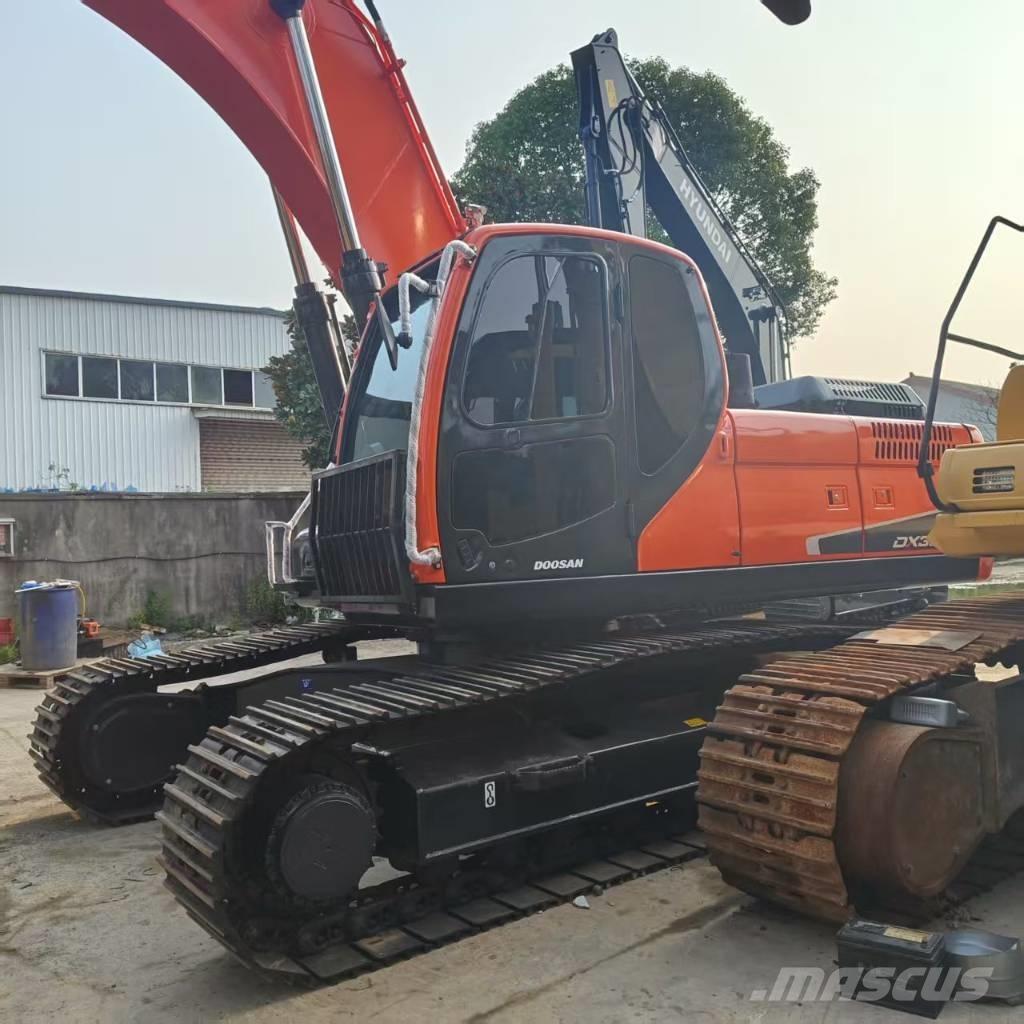 Doosan DX 300 LC Paletli ekskavatörler