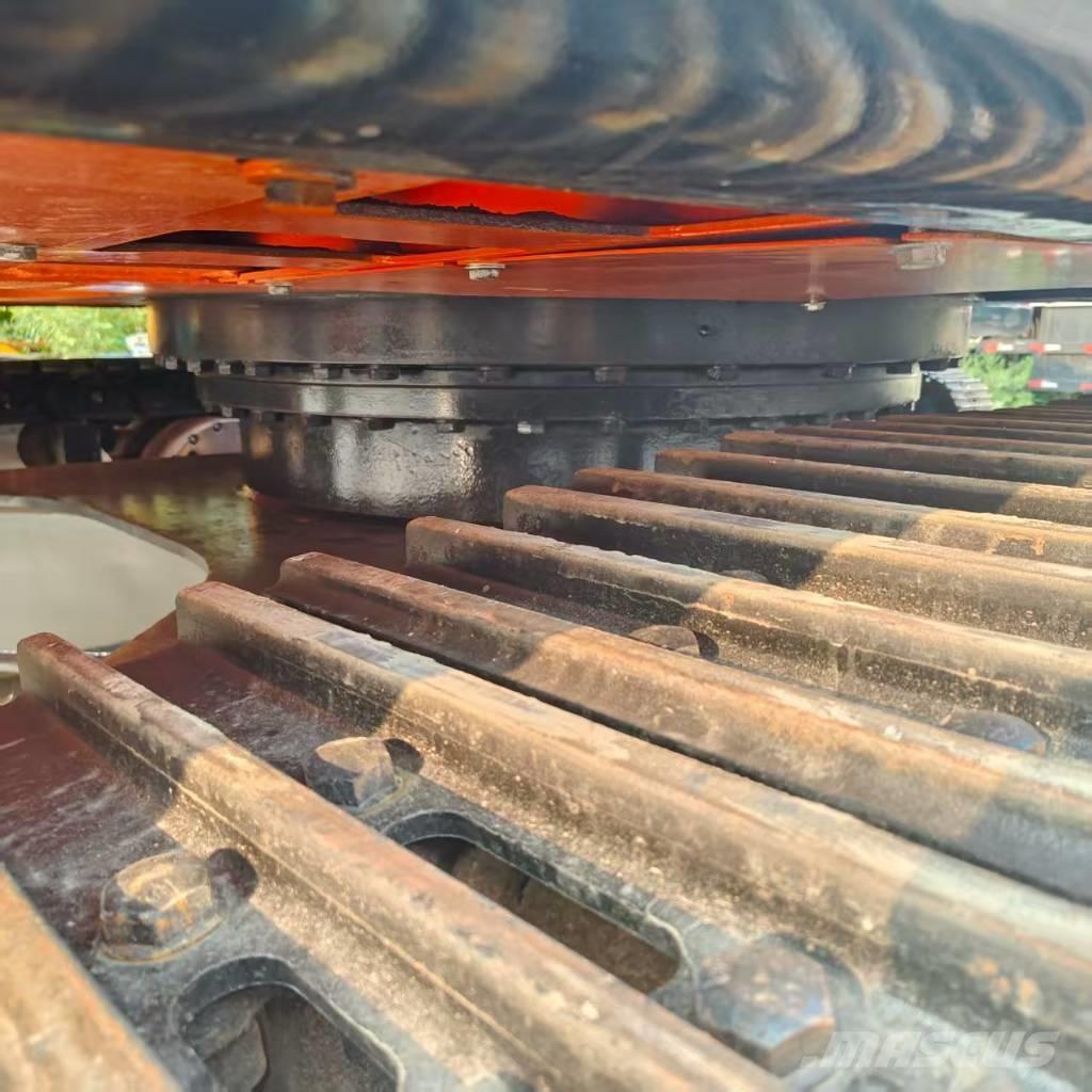 Doosan DX 300 LC Paletli ekskavatörler
