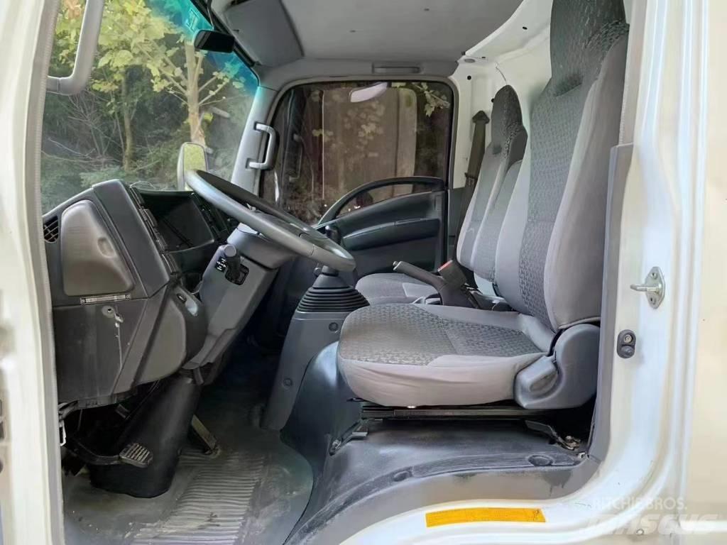 Isuzu ELF Belediye / genel amaçli araçlar
