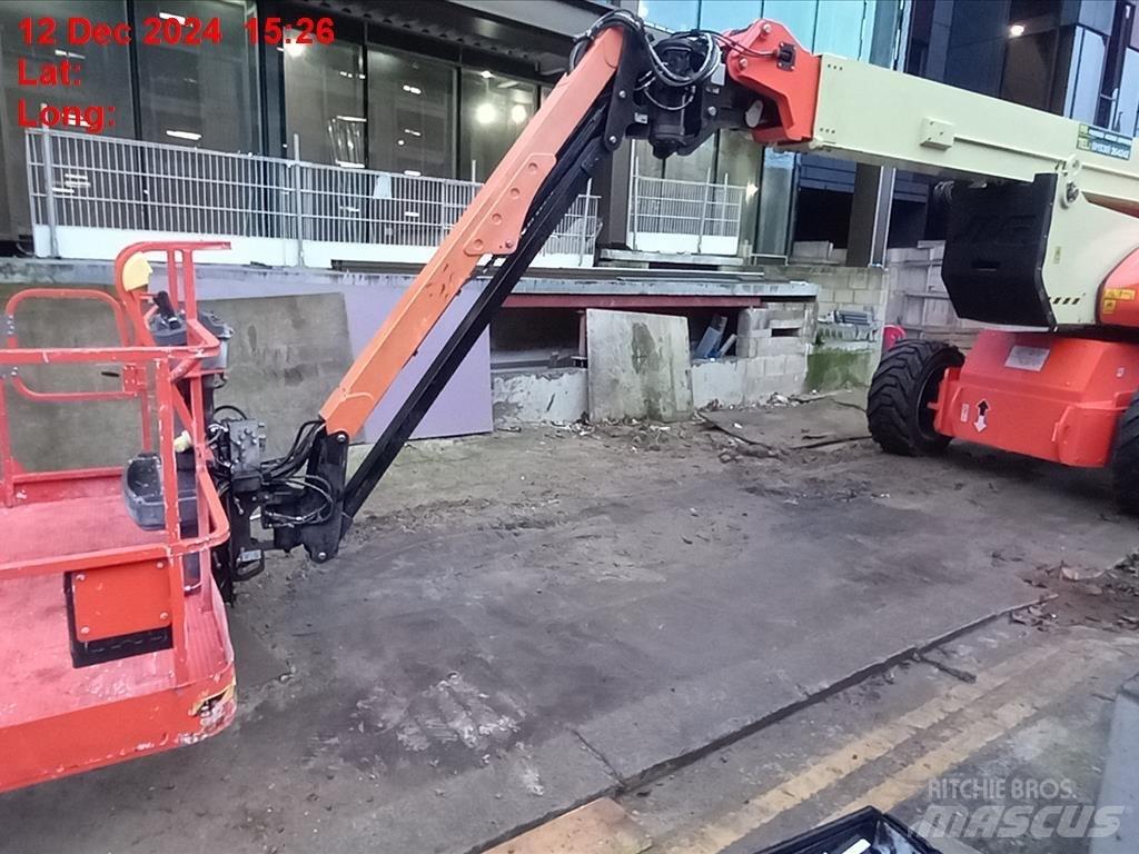 JLG 1250 AJP Körüklü personel platformları