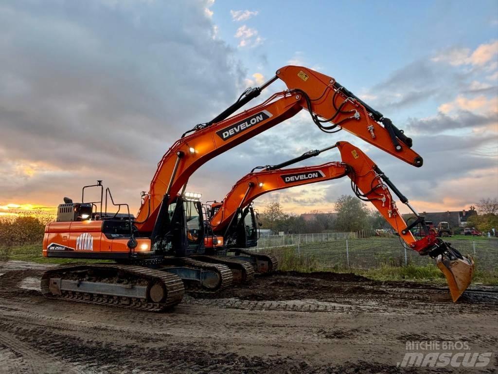 Doosan DX 255 Paletli ekskavatörler