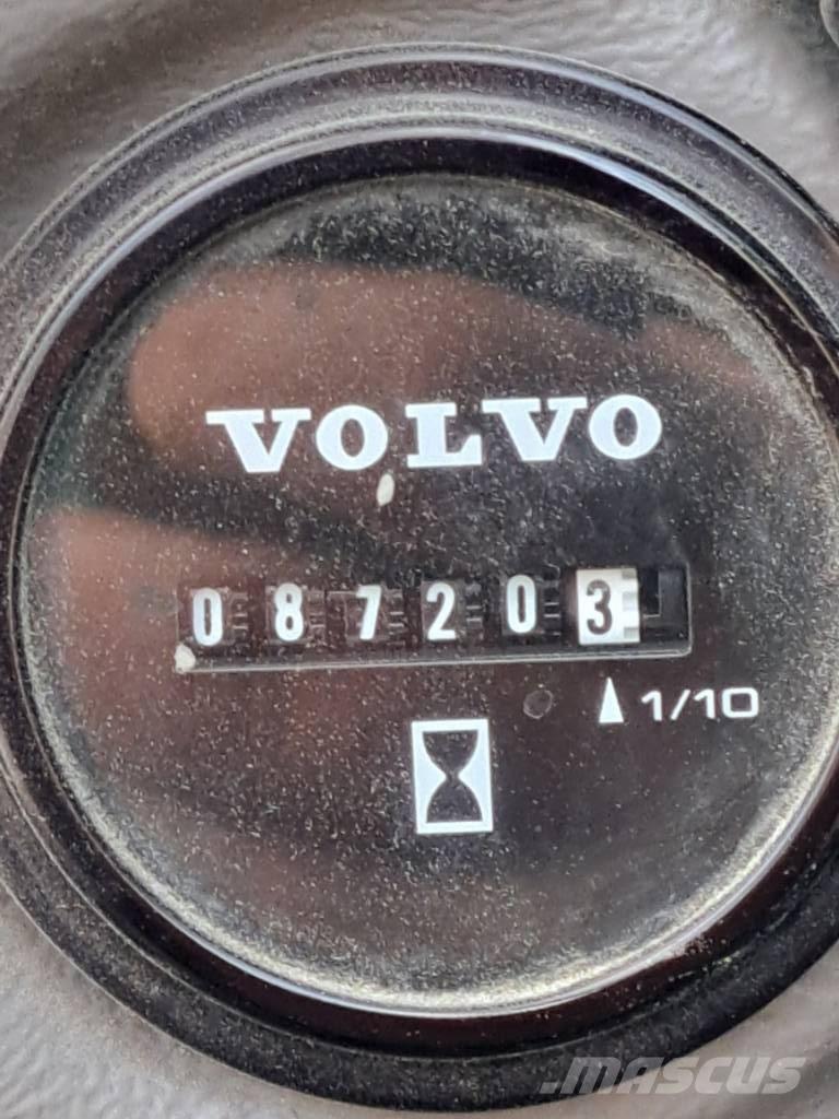 Volvo EC 300el Paletli ekskavatörler