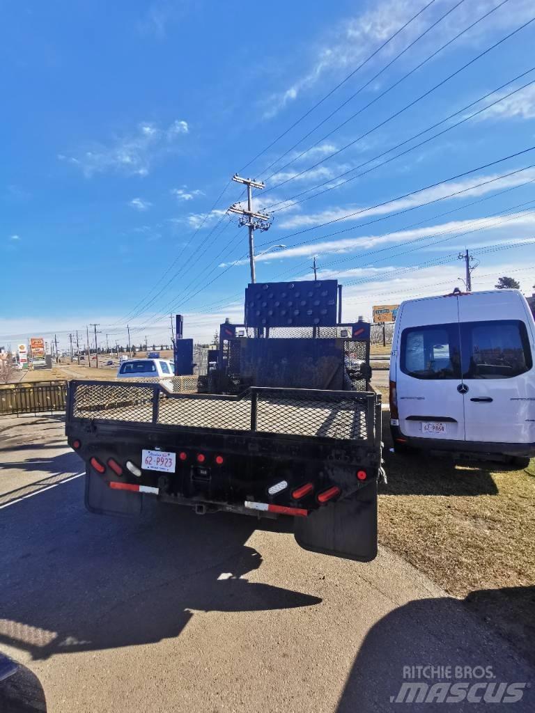 Ford F 550 XLT Flatbed kamyonlar