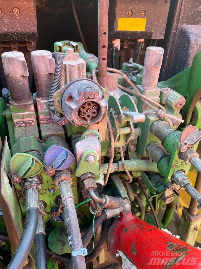 John Deere 6630STD Traktörler