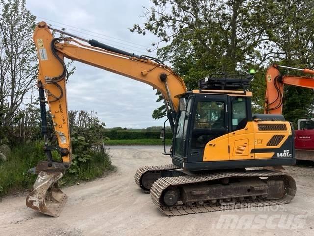 Hyundai HX 140 L Paletli ekskavatörler