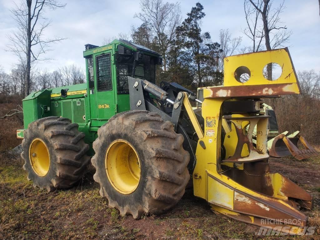 John Deere 843 K Ağaç kesici istifleyiciler