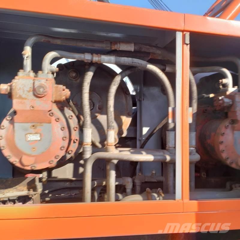 Hitachi KH 150 Paletli vinçler