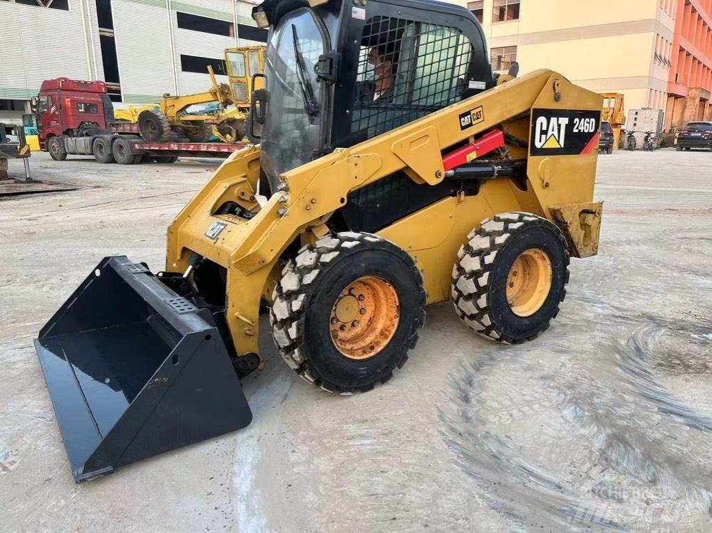 CAT 246 D Skid steer loderler