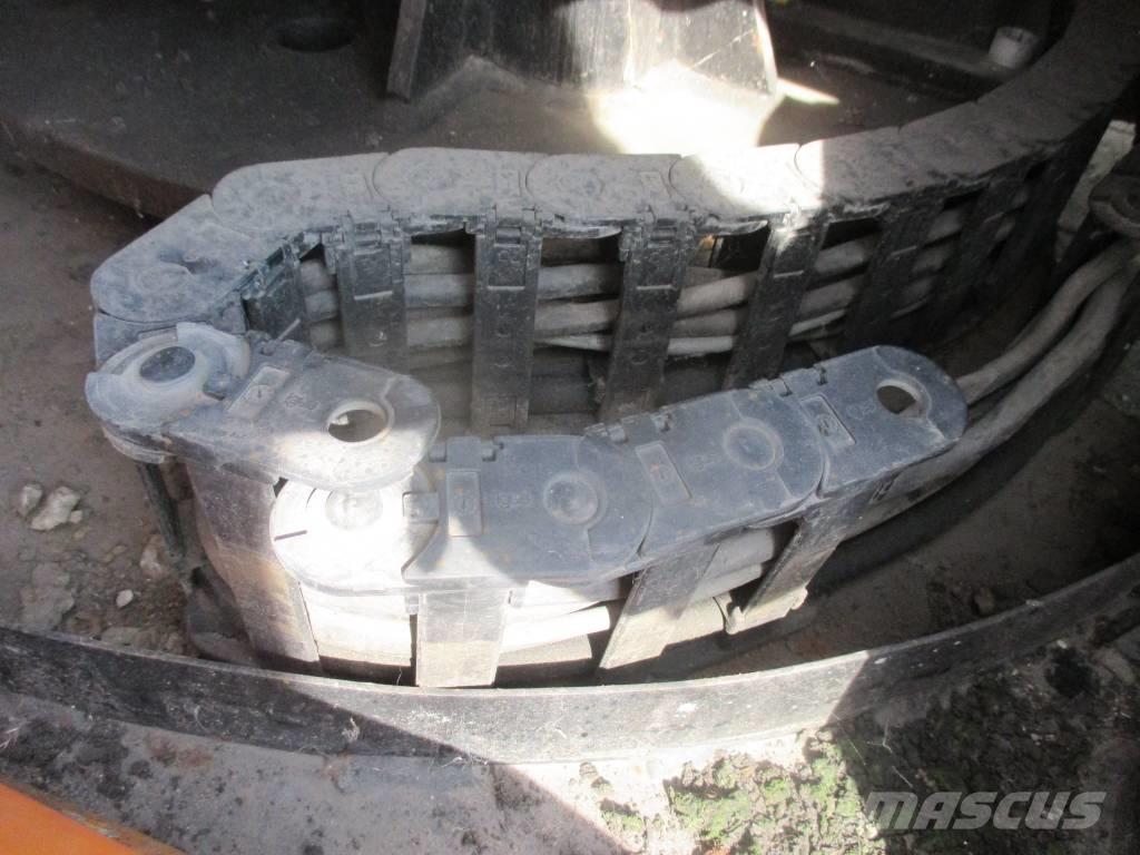 Manitou 100 VJR Personel Platformları ve Cephe Asansörleri