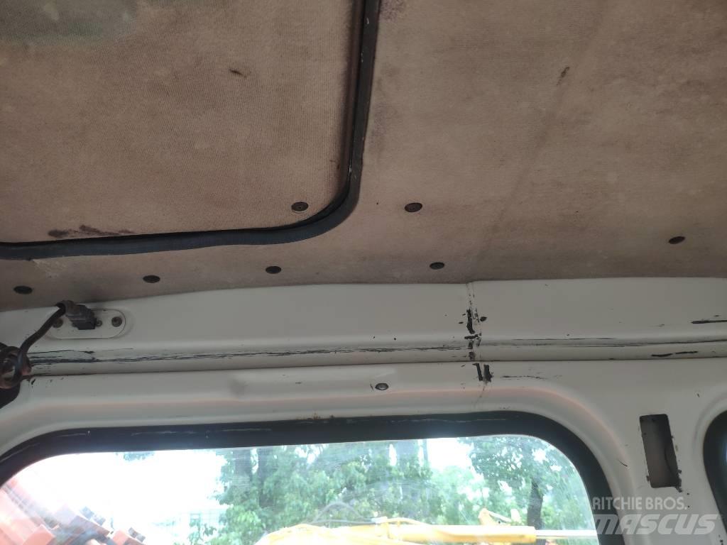 Doosan DH 150 W-7 Lastik tekerli ekskavatörler